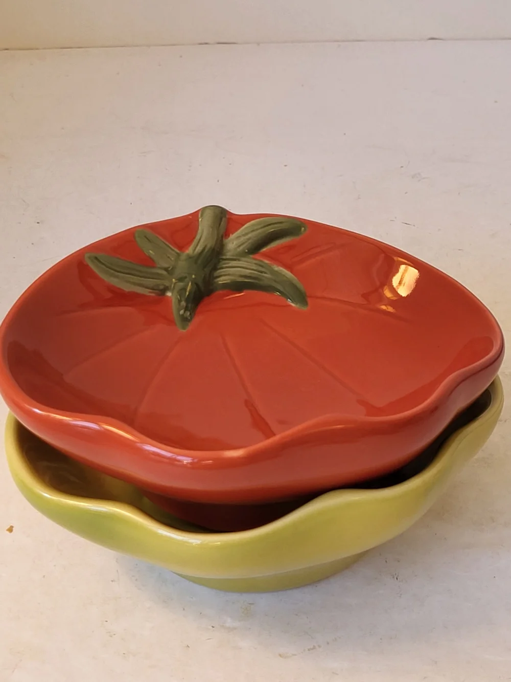 Williams-Sonoma Heirloom Tomato Dipping Bowls S/2 Red And Green